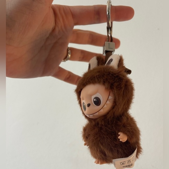 Pop Mart Pin for Love L Labubu - Picture 6 of 11